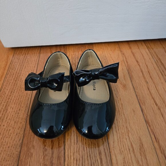 Girls Felix and Flora size 5 toddler black bow strap flats - Picture 1 of 7